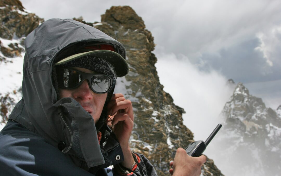 Do You Really Need a Satellite Phone While Off-Roading Solo